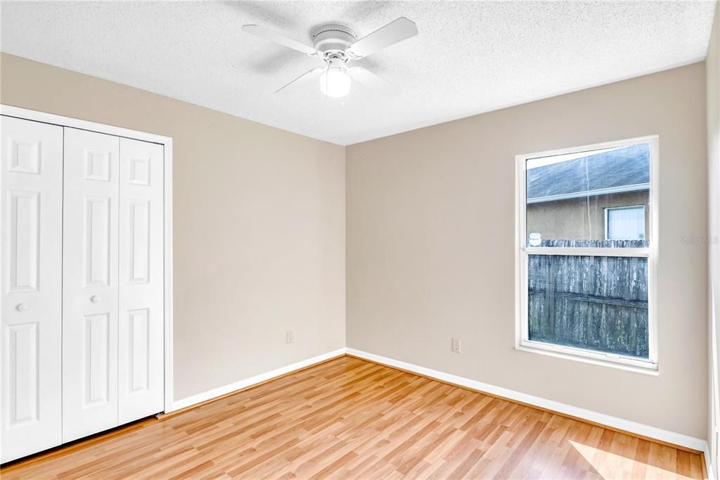 For Sale: $299,900 (3 beds, 2 baths, 1140 Square Feet)