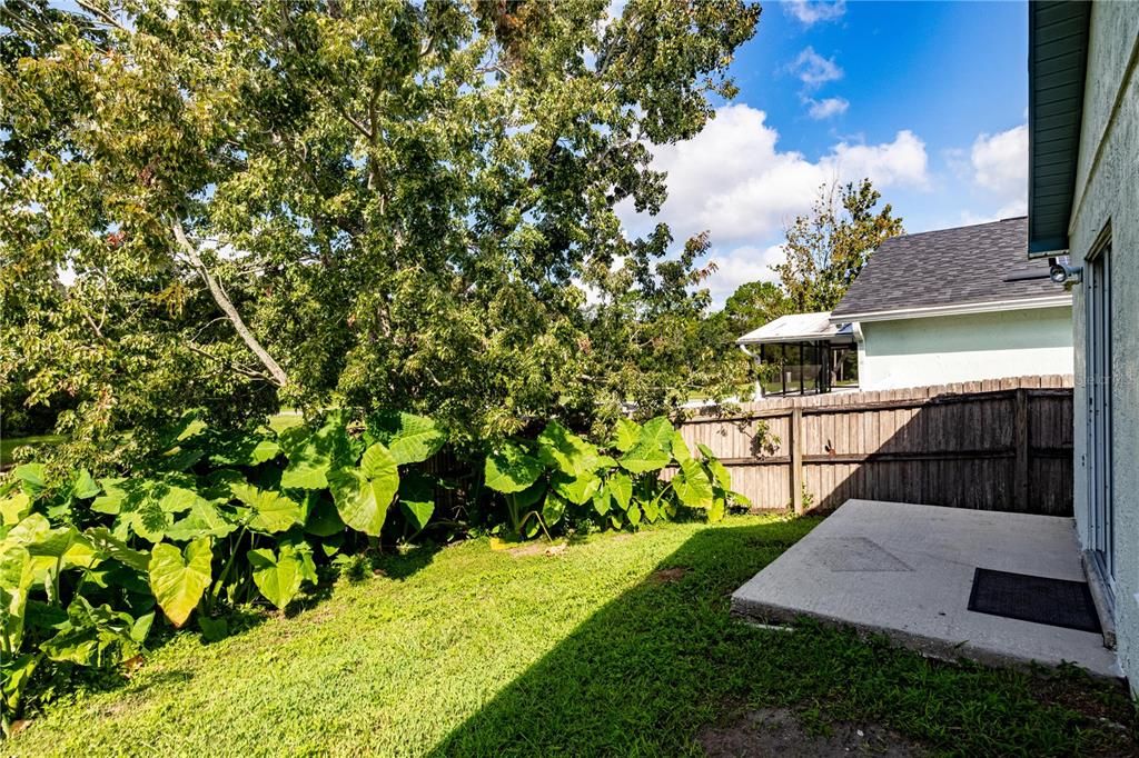 For Sale: $299,900 (3 beds, 2 baths, 1140 Square Feet)