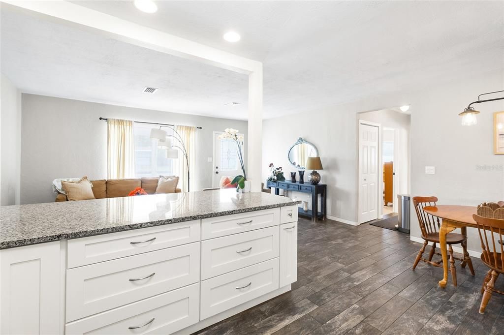 Active With Contract: $415,000 (3 beds, 2 baths, 1200 Square Feet)