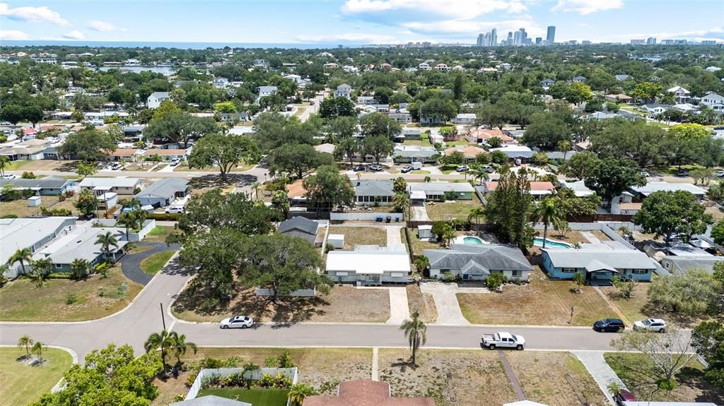 Active With Contract: $415,000 (3 beds, 2 baths, 1200 Square Feet)