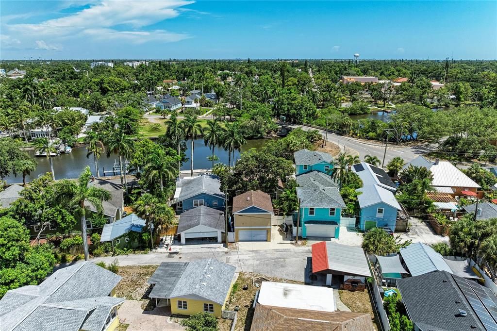 En Venta: $735,999 (4 camas, 3 baños, 1921 Pies cuadrados)
