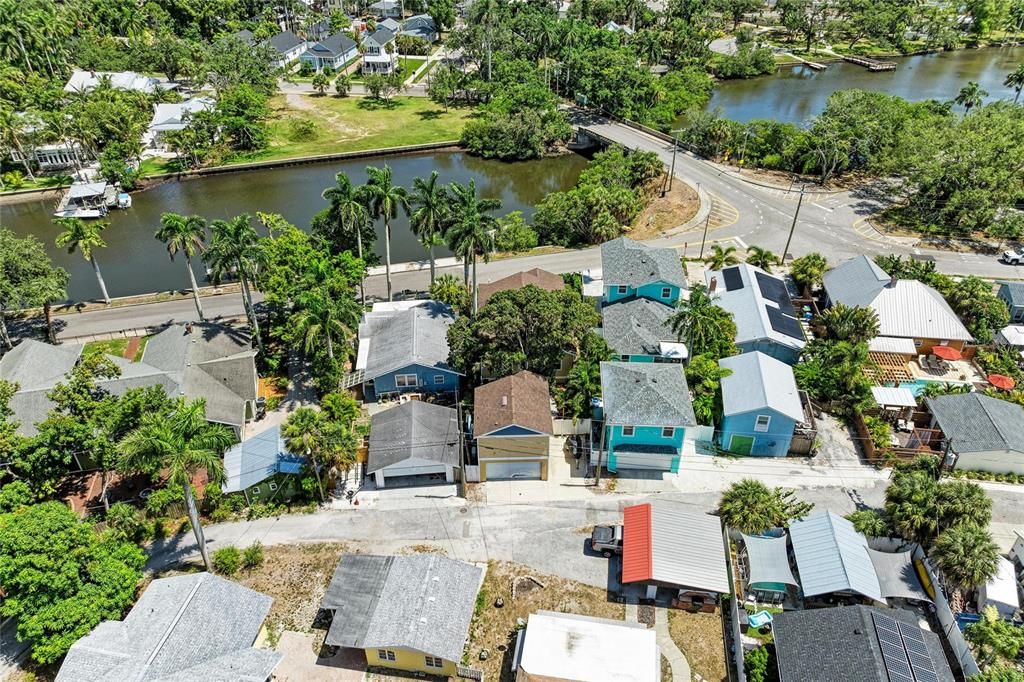 En Venta: $735,999 (4 camas, 3 baños, 1921 Pies cuadrados)