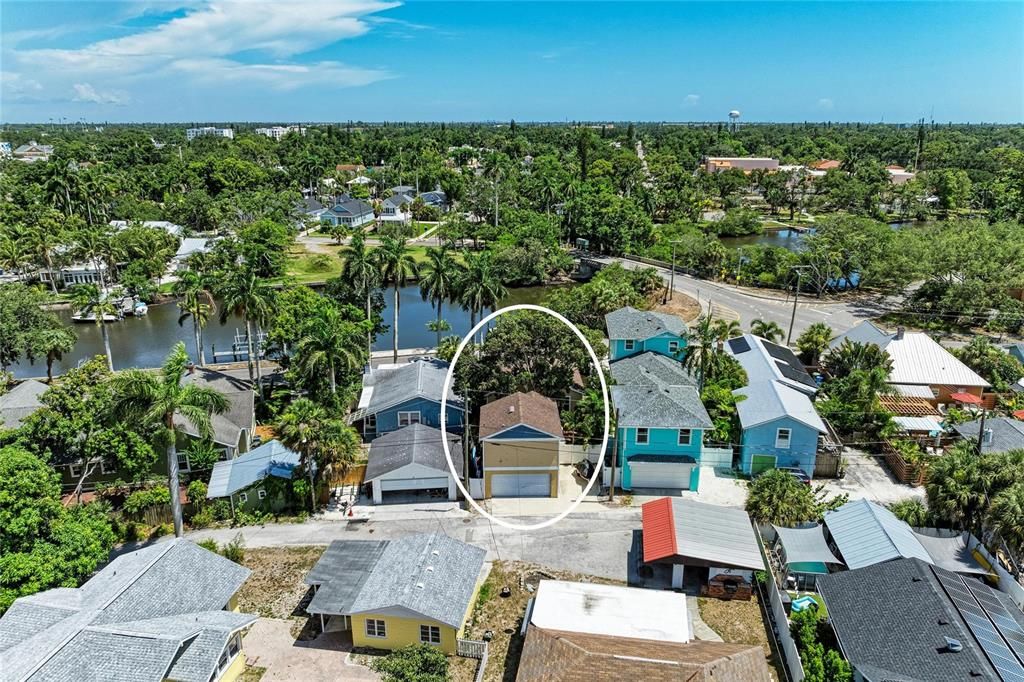 En Venta: $735,999 (4 camas, 3 baños, 1921 Pies cuadrados)