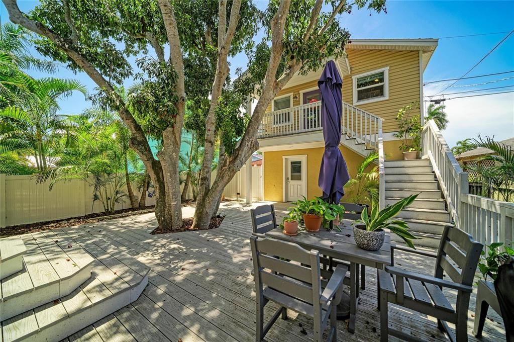 En Venta: $735,999 (4 camas, 3 baños, 1921 Pies cuadrados)