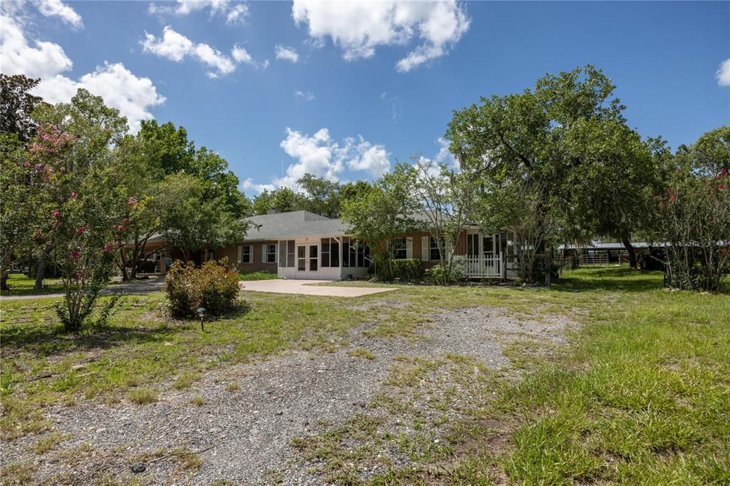 En Venta: $769,500 (5 camas, 4 baños, 3315 Pies cuadrados)