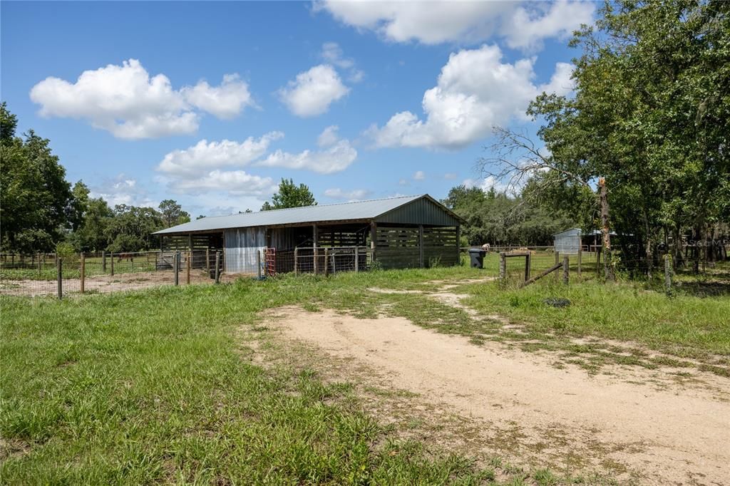 En Venta: $769,500 (5 camas, 4 baños, 3315 Pies cuadrados)