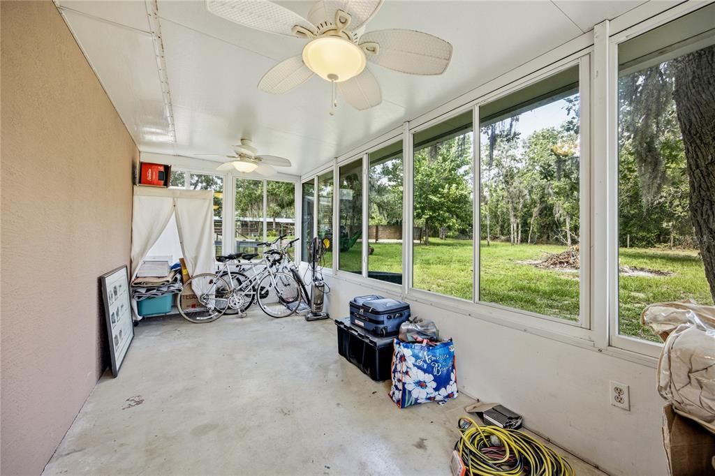 En Venta: $769,500 (5 camas, 4 baños, 3315 Pies cuadrados)