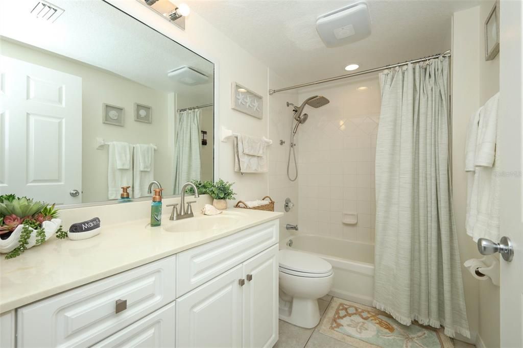 For Sale: $500,000 (3 beds, 2 baths, 1698 Square Feet)