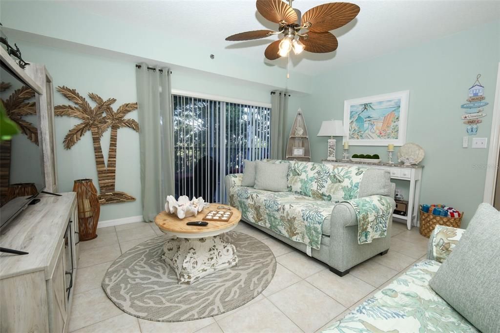 For Sale: $500,000 (3 beds, 2 baths, 1698 Square Feet)