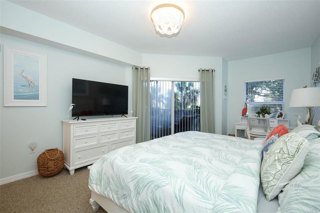 For Sale: $500,000 (3 beds, 2 baths, 1698 Square Feet)