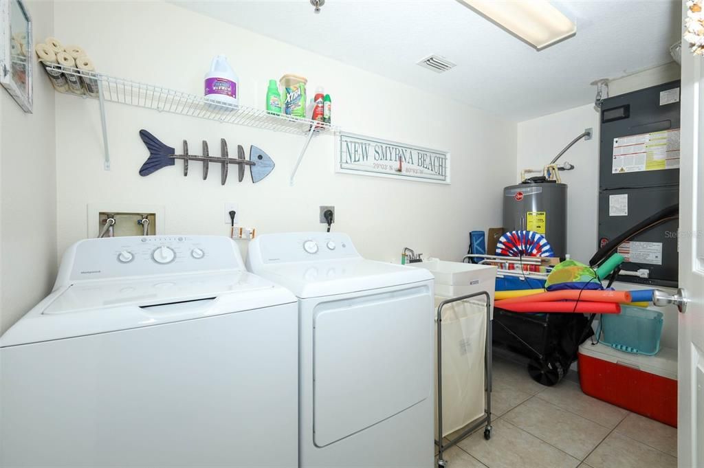 For Sale: $500,000 (3 beds, 2 baths, 1698 Square Feet)