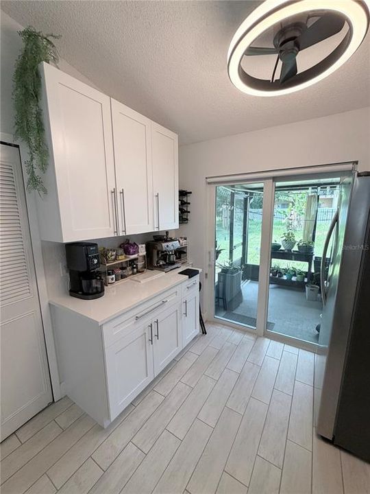 В аренду: $1,700 (2 спален, 2 ванн, 837 Квадратных фут)