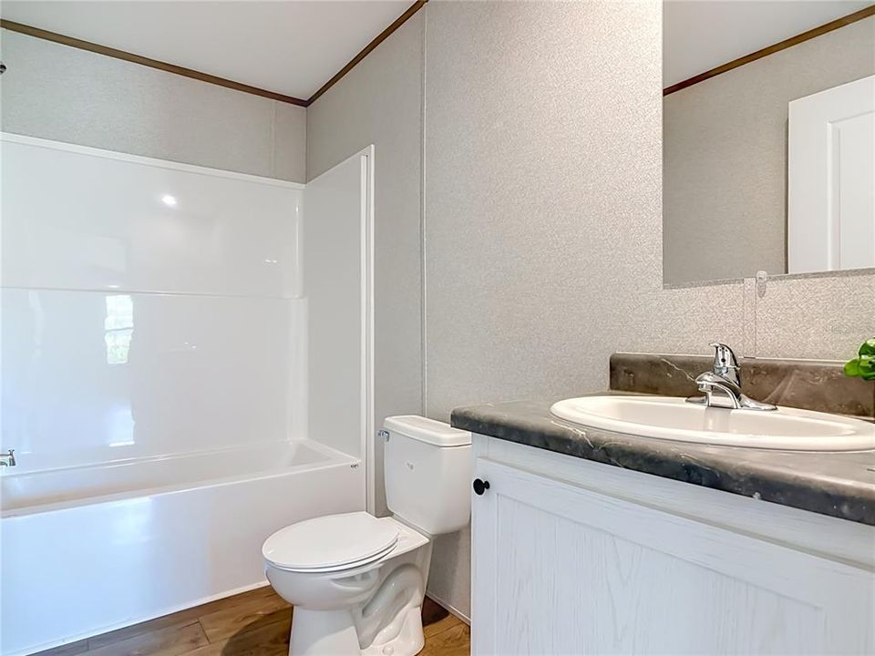En Venta: $278,000 (4 camas, 2 baños, 1813 Pies cuadrados)