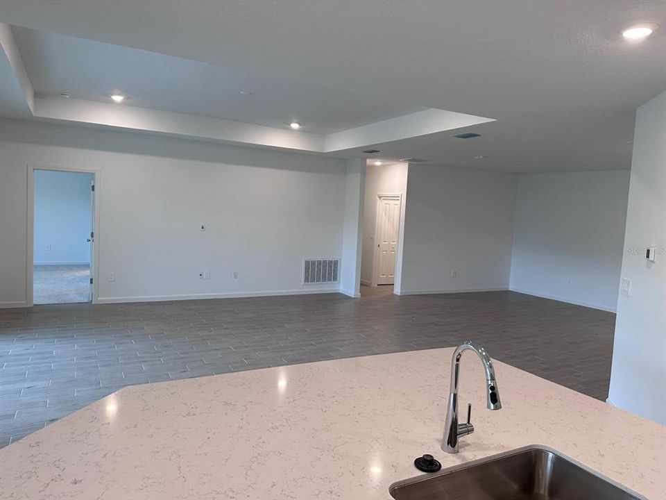 В аренду: $2,750 (4 спален, 2 ванн, 2268 Квадратных фут)