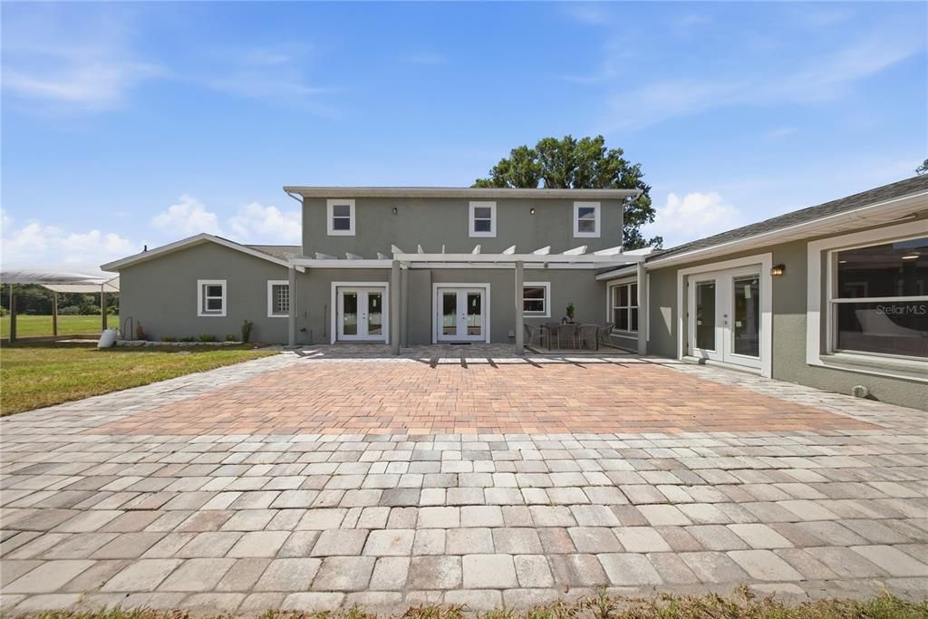 На продажу: $1,099,999 (4 спален, 3 ванн, 3930 Квадратных фут)