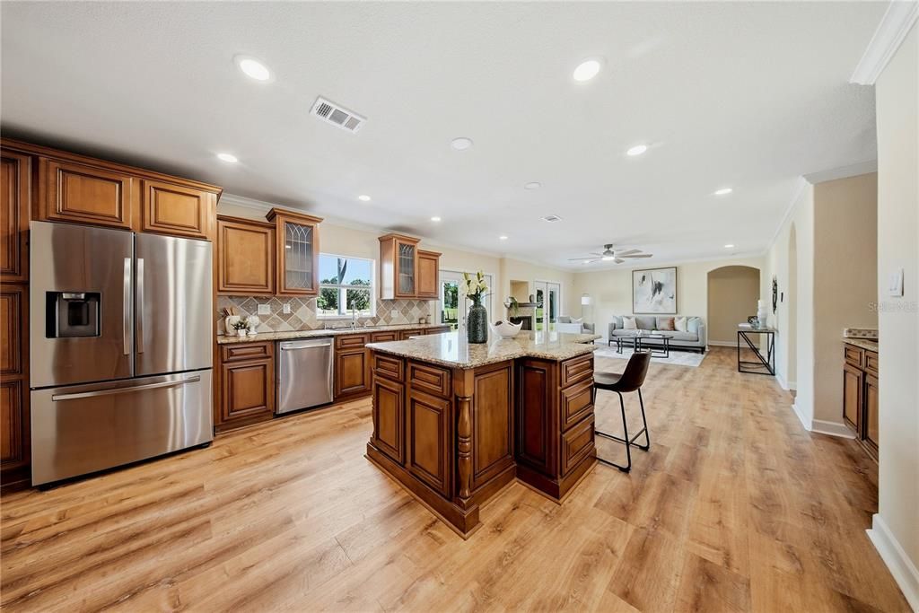 На продажу: $1,099,999 (4 спален, 3 ванн, 3930 Квадратных фут)