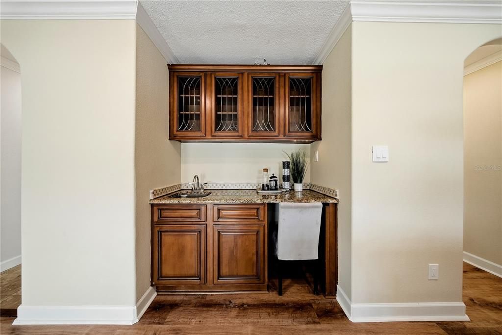 На продажу: $1,099,999 (4 спален, 3 ванн, 3930 Квадратных фут)
