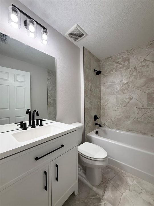 For Sale: $249,900 (3 beds, 2 baths, 1209 Square Feet)