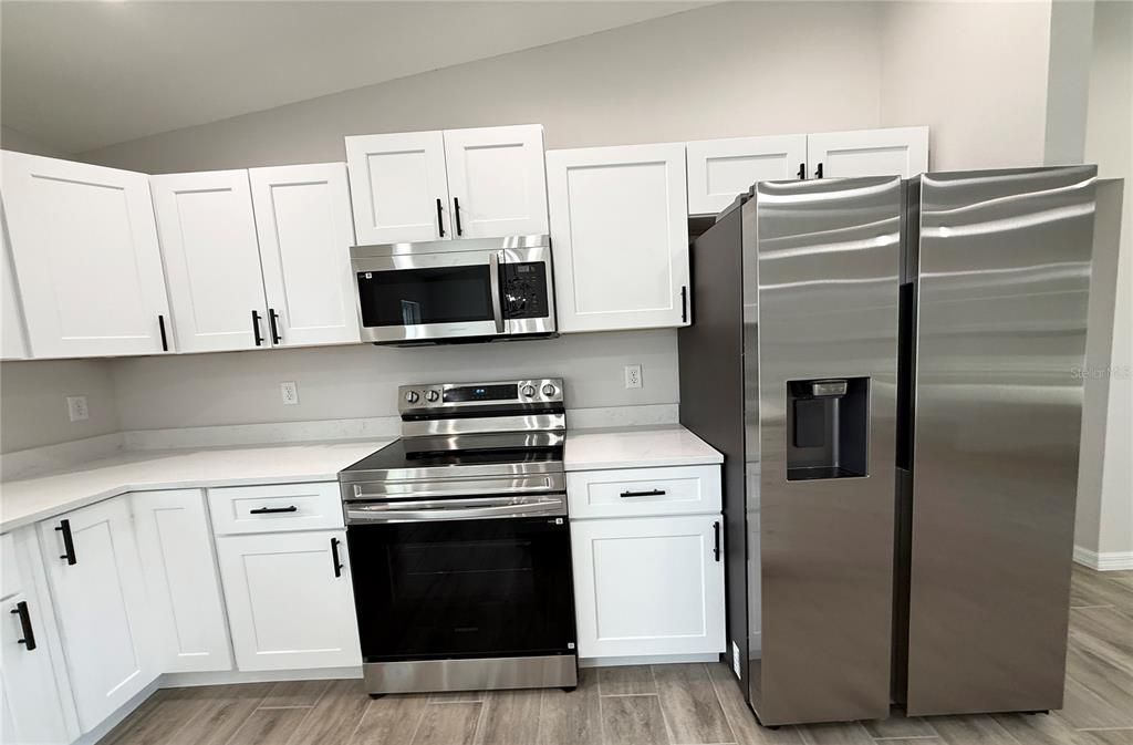 For Sale: $249,900 (3 beds, 2 baths, 1209 Square Feet)