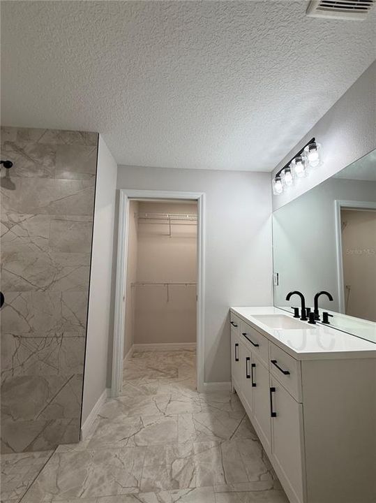 For Sale: $249,900 (3 beds, 2 baths, 1209 Square Feet)