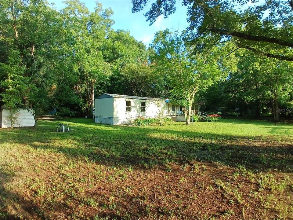 For Rent: $1,550 (3 beds, 2 baths, 1064 Square Feet)
