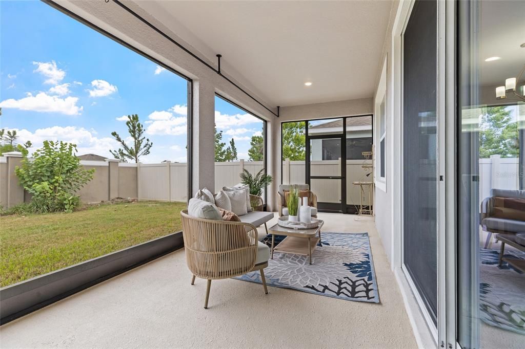 На продажу: $330,000 (4 спален, 2 ванн, 2048 Квадратных фут)
