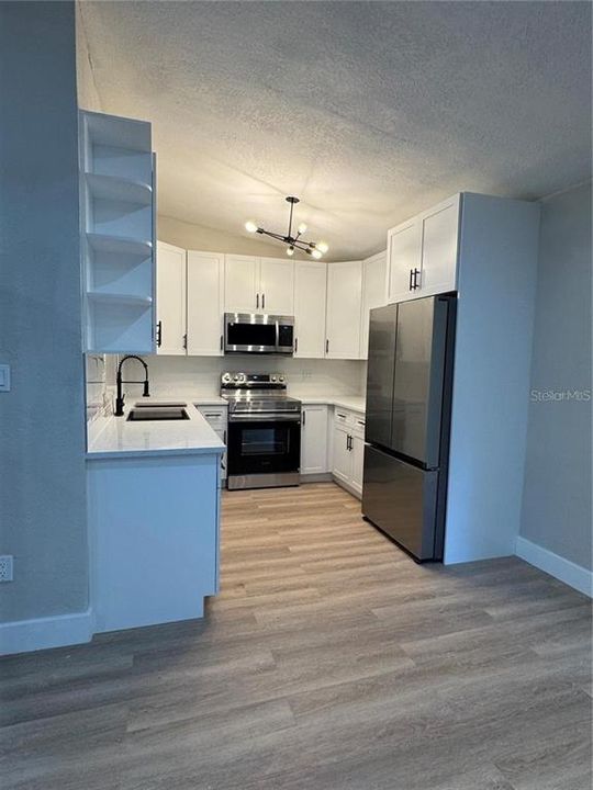 : $1,950 (2 спален, 2 ванн, 1124 Квадратных фут)