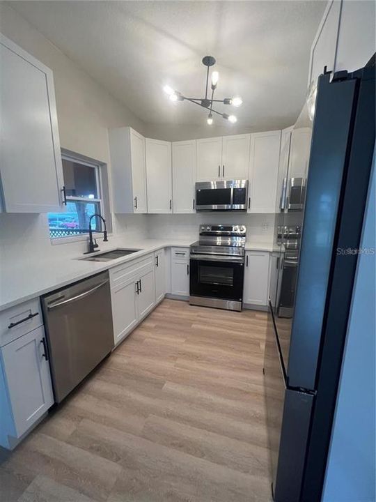 : $1,950 (2 спален, 2 ванн, 1124 Квадратных фут)
