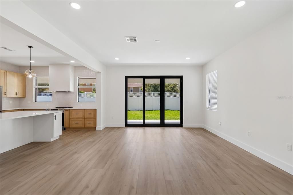На продажу: $1,199,900 (4 спален, 4 ванн, 3125 Квадратных фут)