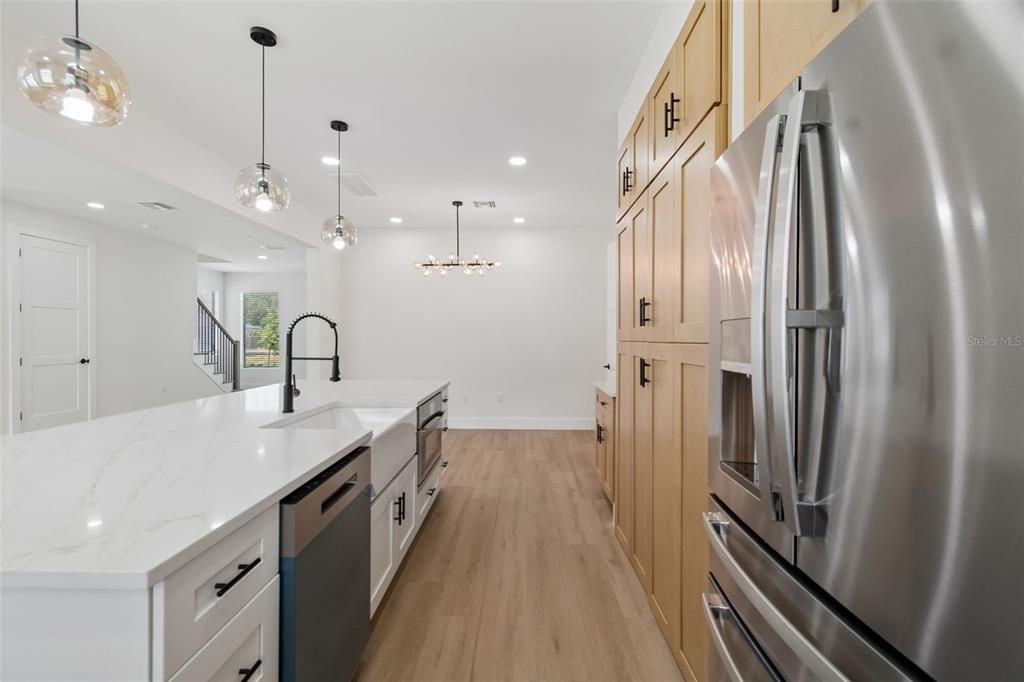 На продажу: $1,199,900 (4 спален, 4 ванн, 3125 Квадратных фут)