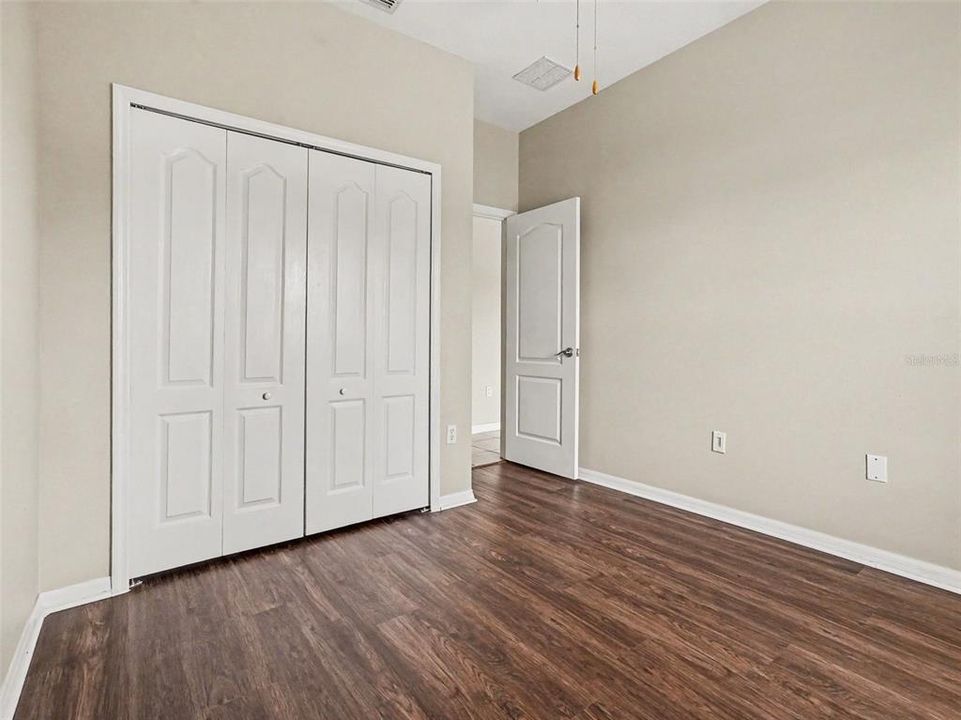 Active With Contract: $354,900 (3 beds, 2 baths, 1630 Square Feet)