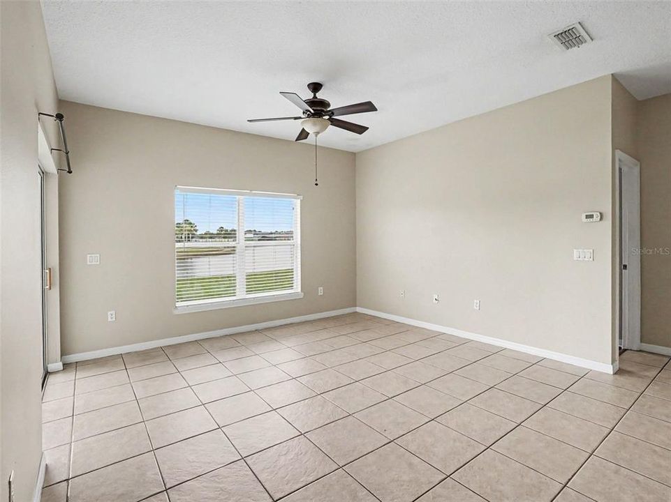 Active With Contract: $354,900 (3 beds, 2 baths, 1630 Square Feet)