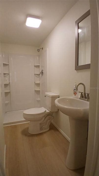 На продажу: $264,900 (2 спален, 2 ванн, 1120 Квадратных фут)