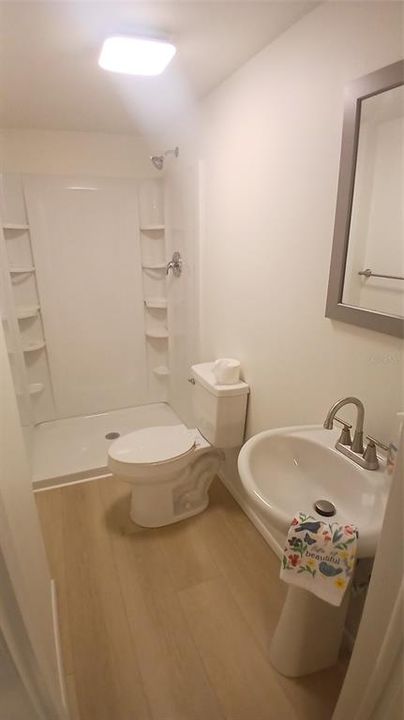 На продажу: $264,900 (2 спален, 2 ванн, 1120 Квадратных фут)