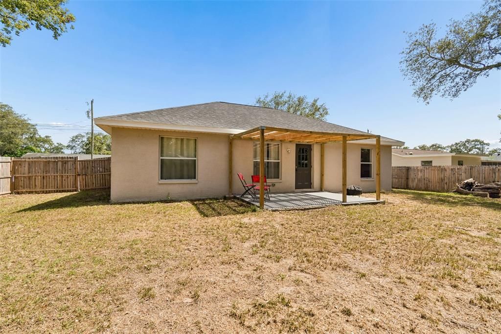 En Venta: $289,000 (3 camas, 2 baños, 1313 Pies cuadrados)