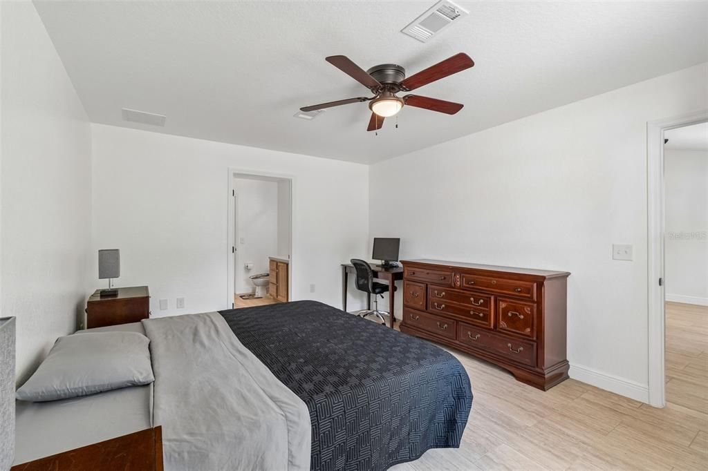 En Venta: $289,000 (3 camas, 2 baños, 1313 Pies cuadrados)