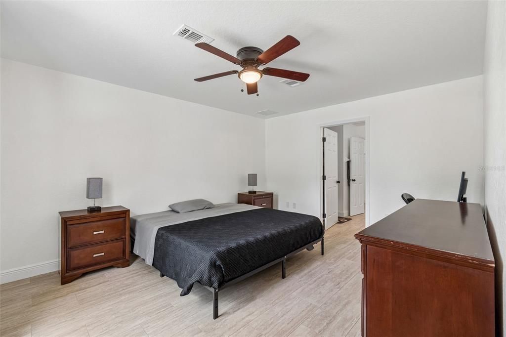 En Venta: $289,000 (3 camas, 2 baños, 1313 Pies cuadrados)