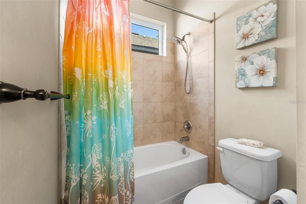 На продажу: $499,900 (4 спален, 3 ванн, 1959 Квадратных фут)
