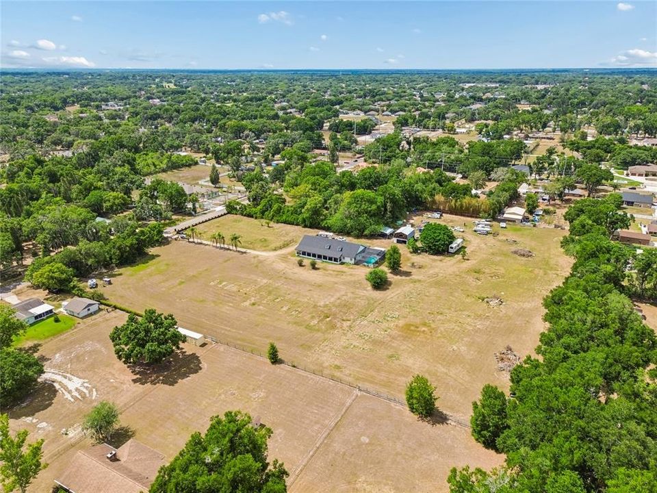 На продажу: $375,000 (6.02 acres)