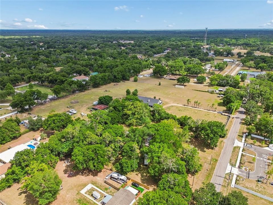 На продажу: $375,000 (6.02 acres)