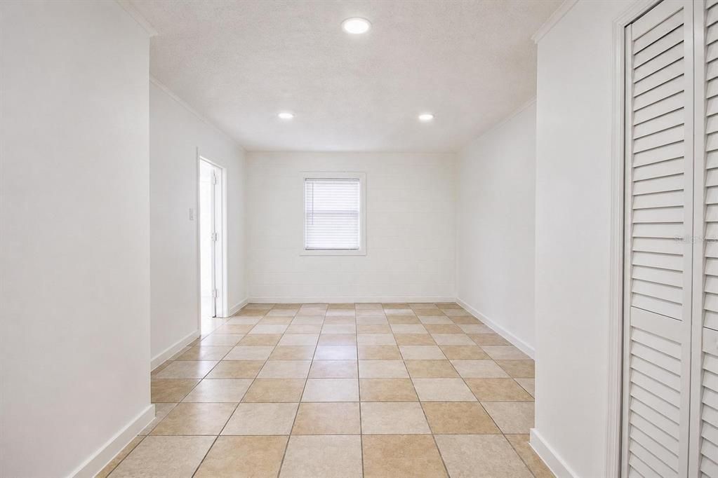 For Sale: $430,000 (4 beds, 0 baths, 2000 Square Feet)