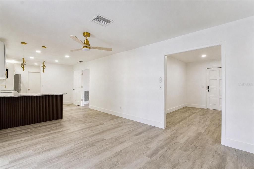 For Sale: $430,000 (4 beds, 0 baths, 2000 Square Feet)