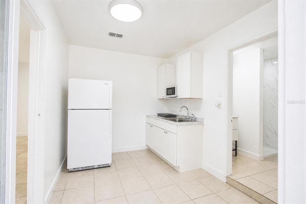 For Sale: $430,000 (4 beds, 0 baths, 2000 Square Feet)