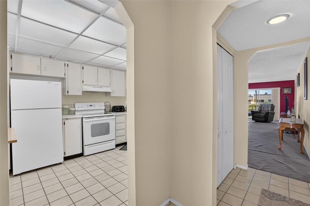 For Sale: $140,000 (2 beds, 2 baths, 1158 Square Feet)