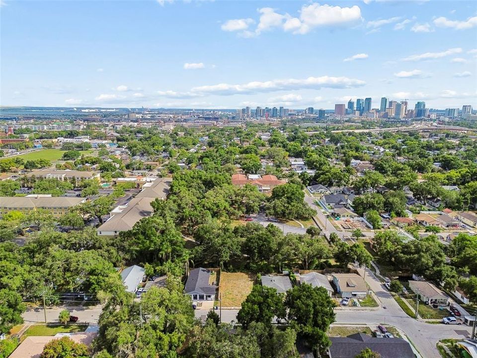 待售: $129,900 (0.11 acres)