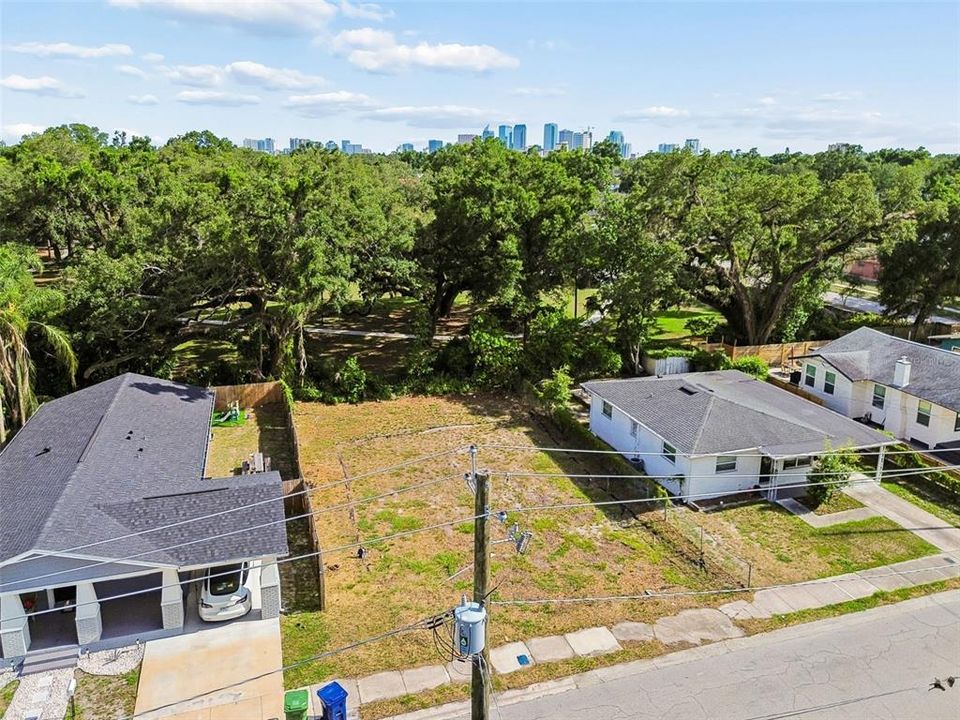 待售: $129,900 (0.11 acres)