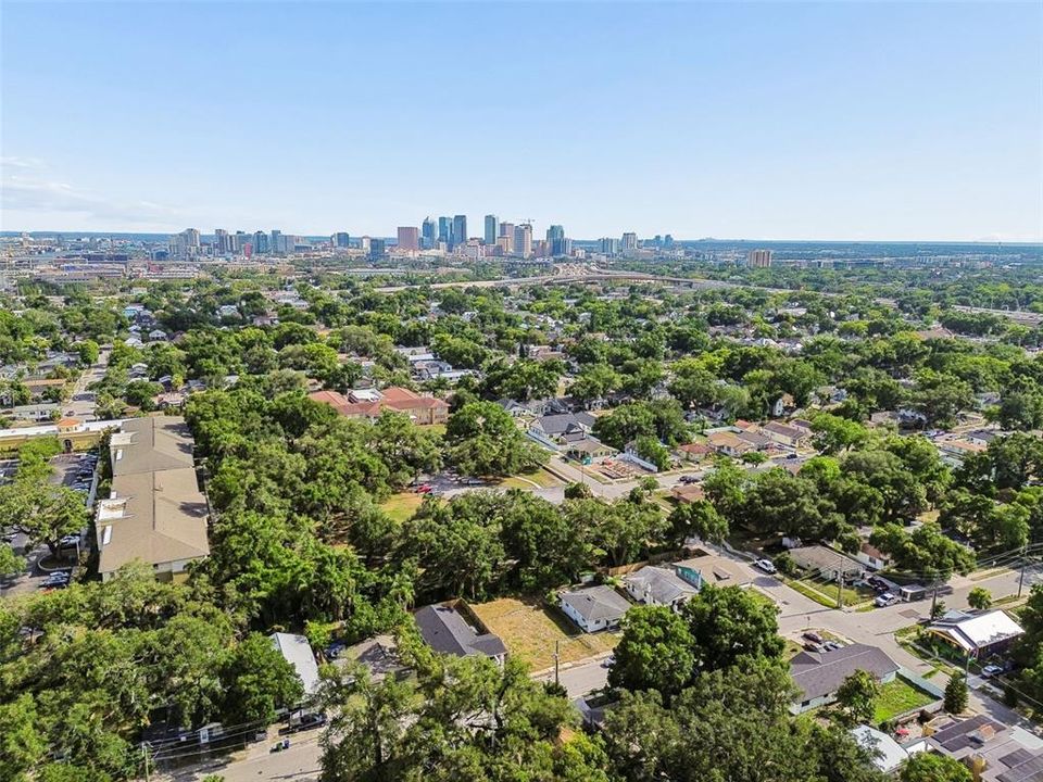 待售: $129,900 (0.11 acres)