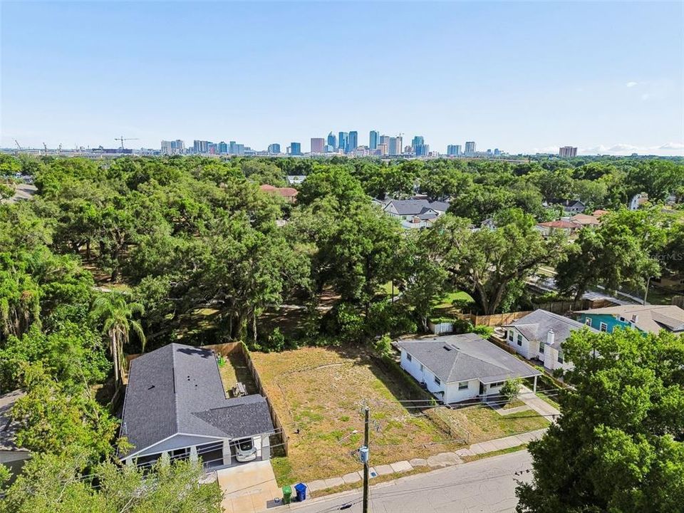 待售: $129,900 (0.11 acres)
