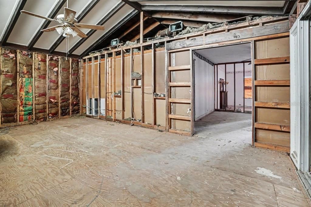 На продажу: $249,990 (3 спален, 3 ванн, 1756 Квадратных фут)