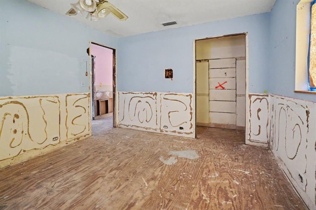 На продажу: $249,990 (3 спален, 3 ванн, 1756 Квадратных фут)